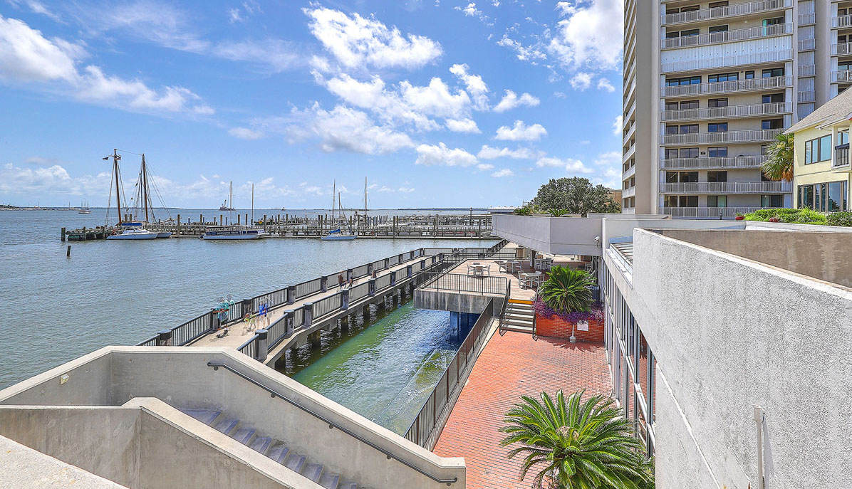 330 Concord Street TH19, Dockside pool deck view