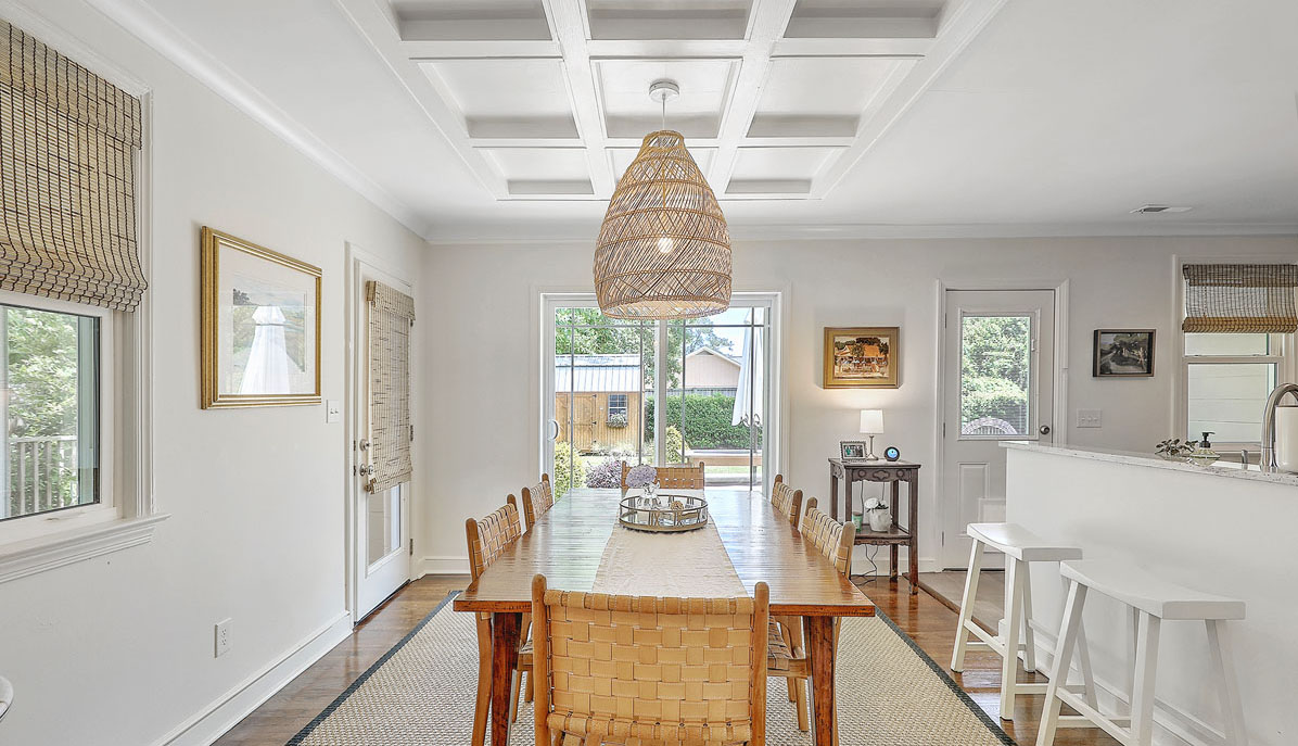 18 Rosedale Drive dining room