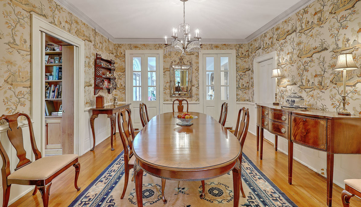 108 South Battery Street dining room