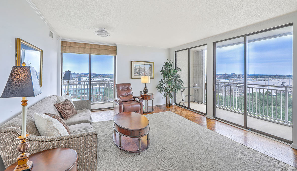 330 Concord Street 12C Dockside living room