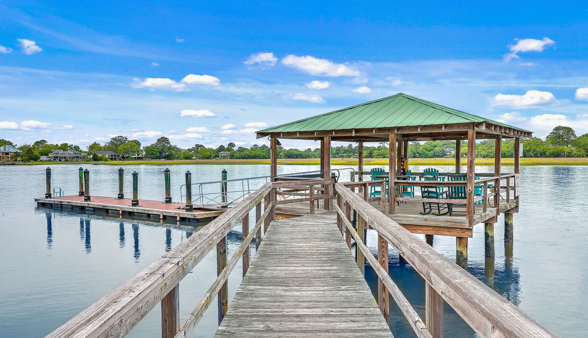 Riverside Waterfront Villas pier & dock