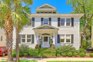 Example of a Double House in Charleston architecture