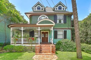 Example of Victorian architecture in a house in Charleston, SC