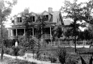 Linwood Inn & Hastie House in downtown Summerville, SC