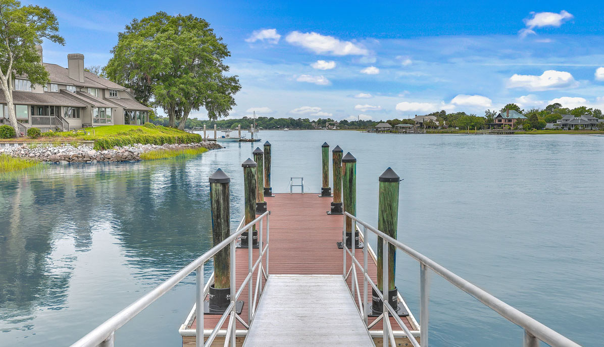 Riverside Waterfront Villas dock