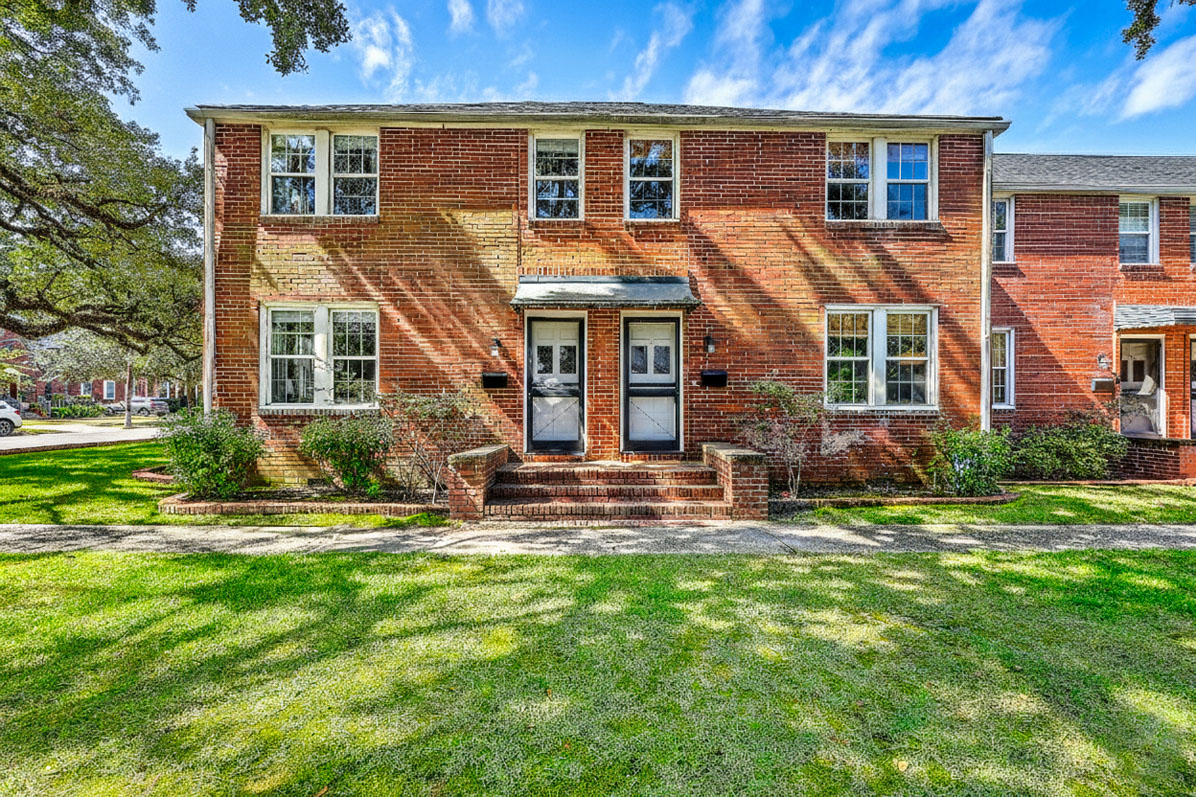 17 8th Avenue A exterior