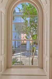 59 Church Street Palladian window